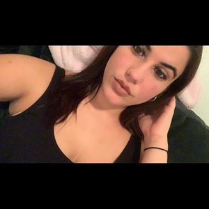 Meet your Posher, Gabriela